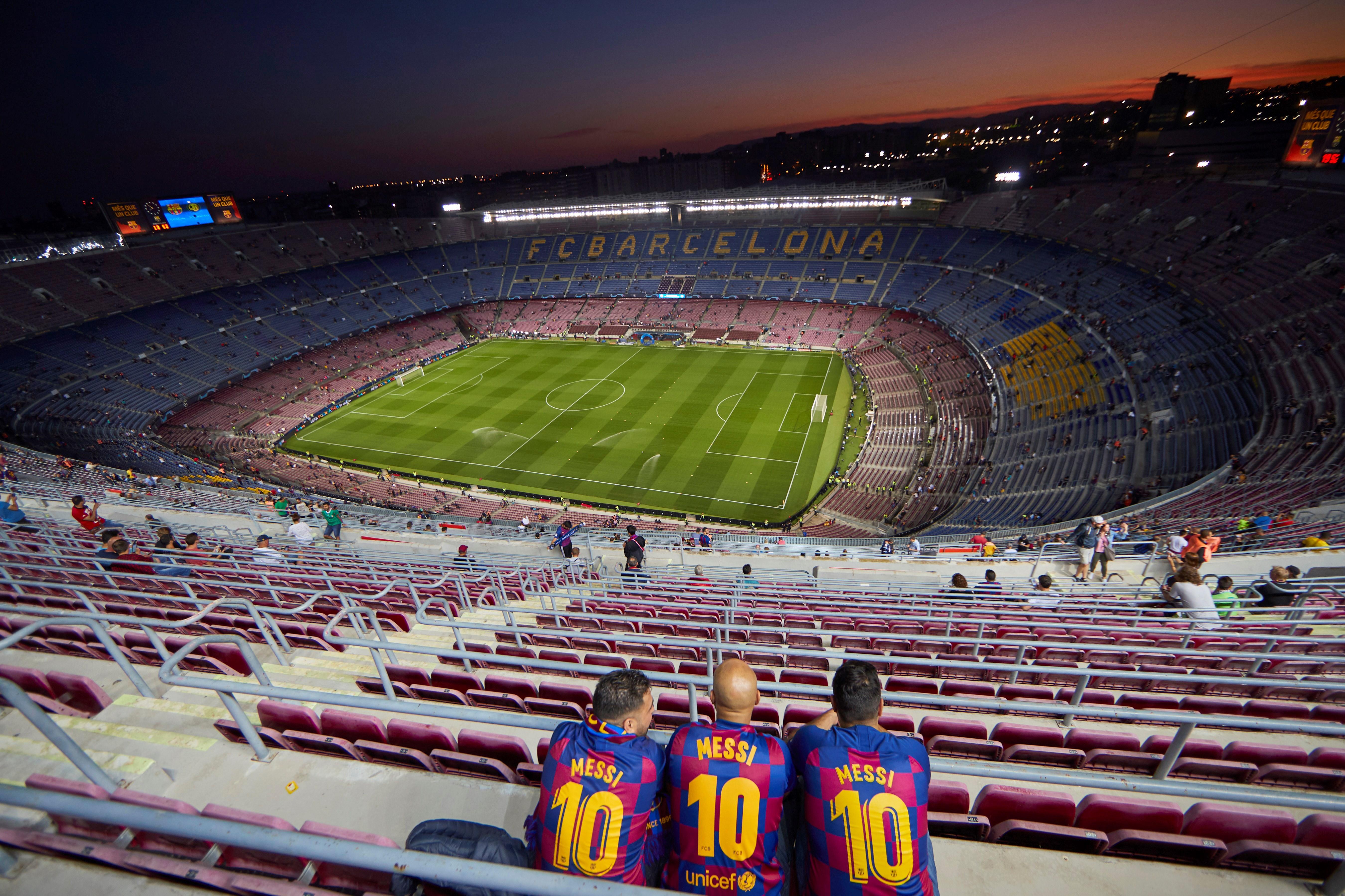 Какая вместимость стадиона. Стадион Камп ноу Барселона Испания. Барселона футбольный стадион Камп ноу. Стадион Camp nou. Стадион Барселона 2022.