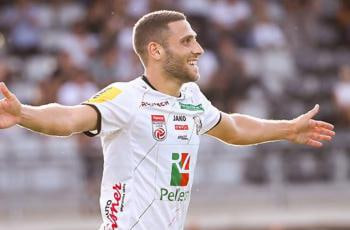 Isroillik futbolchi millatchiligi sabab kelajagiga bolta urdi