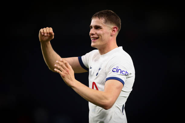 "Tottenxem" "Real" sotib olmoqchi bo'lgan futbolchiga narx belgiladi